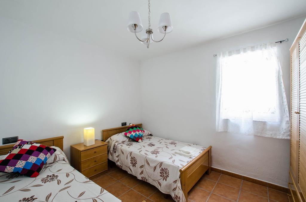 Villa Cortijo Cabrilla Periana Habitación foto